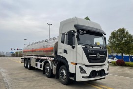 Dongfeng 8X4 24.3m³ Oil Delivery Truck 