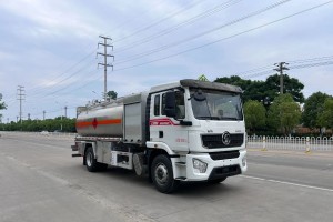 Shacman Delong L5000 13.6m³ aircraft refueling truck